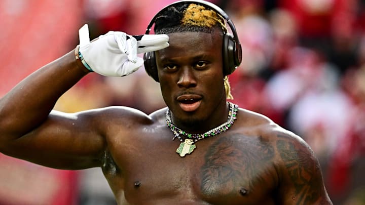 Denver Broncos free agency; David Njoku