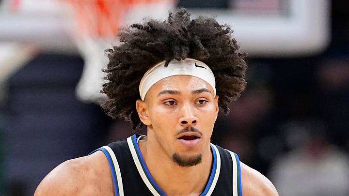 Milwaukee Bucks center Jericho Sims (00) brings the ball up the court against the Memphis Grizzlies in the first half at Fiserv Forum on April 5, 2026.
