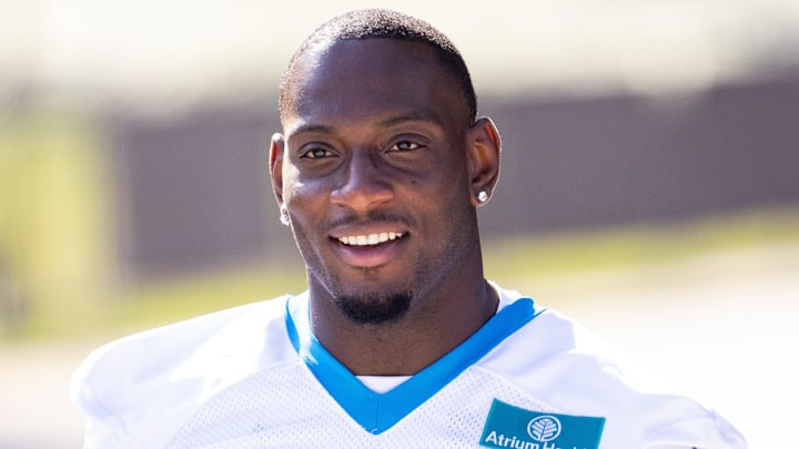 Carolina Panthers outside linebacker Nic Scourton