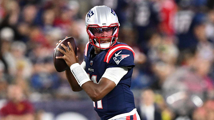 Aug 8, 2025; Foxborough, Massachusetts, USA; New England Patriots quarterback Joshua Dobbs (11) looks to pass against the Washington Commanders during the first half at Gillette Stadium. Mandatory Credit: Brian Fluharty-Imagn Images Aug 8, 2025; Foxborough, Massachusetts, USA; New England Patriots quarterback Joshua Dobbs (11) looks to pass against the Washington Commanders during the first half at Gillette Stadium. Mandatory Credit: Brian Fluharty-Imagn Images