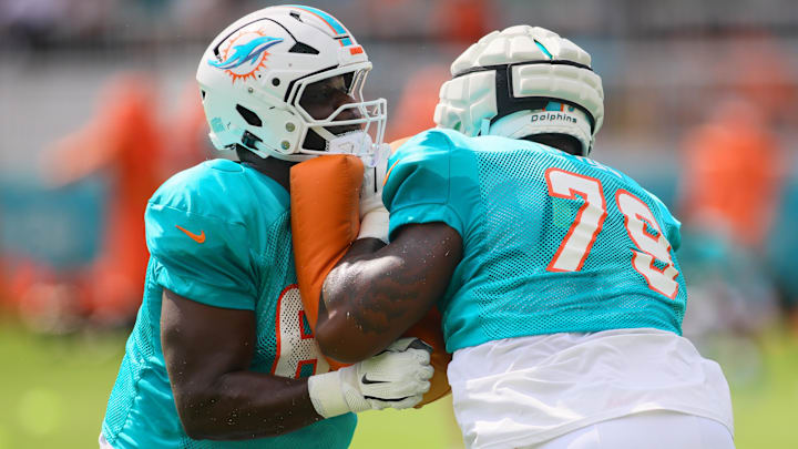 Miami Dolphins offensive linemen