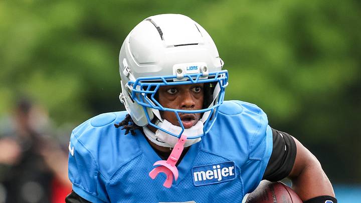 Aug 2, 2026; Allen Park, MI, USA; Detroit Lions wide receiver Greg Dortch (8) carries the ball during Detroit Lions training camp at Meijer Performance Center. Mandatory Credit: Paul Barnick-Imagn Images