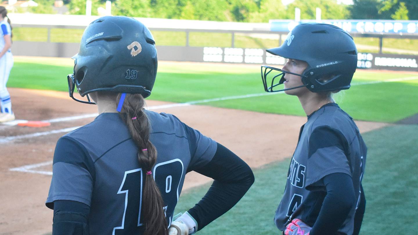 South Warren Completes Perfect Season, Captures First Kentucky Softball State Championship