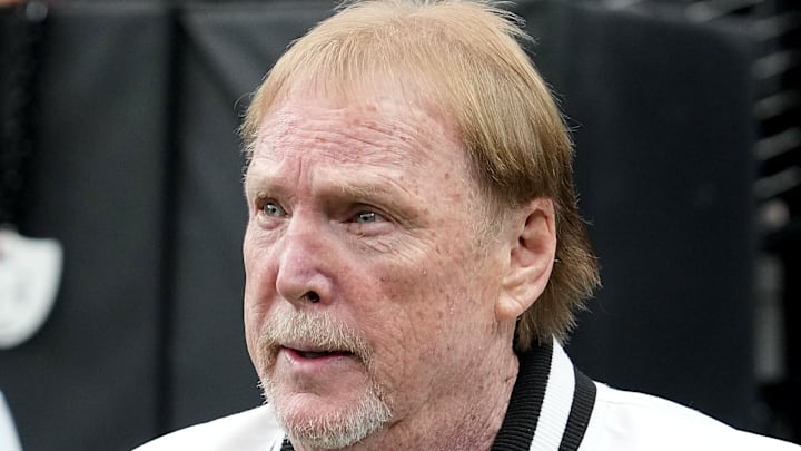 Tennessee Titans v Las Vegas Raiders