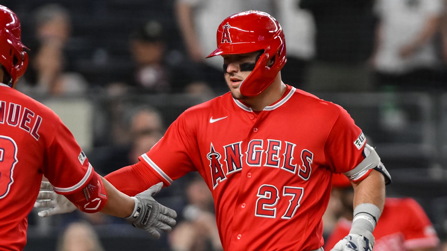 Mike Trout Is Once Again Demanding Your Attention