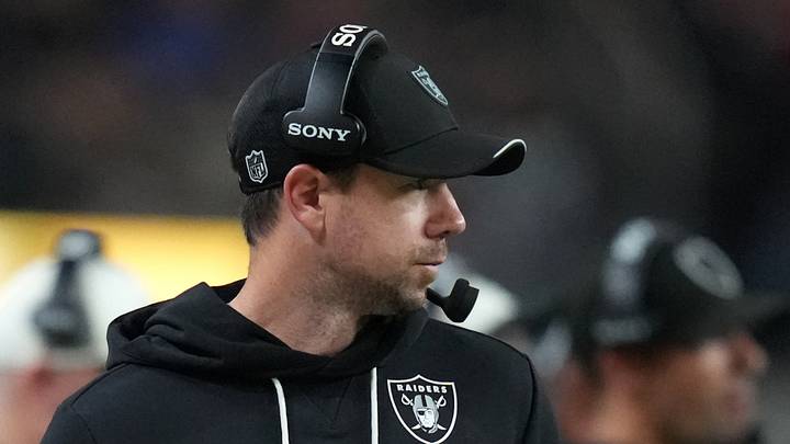 Aug 27, 2026; Paradise, Nevada, USA; Las Vegas Raiders head coach Klint Kubiak watches game play against the San Francisco 49ers during the third quarter at Allegiant Stadium. Mandatory Credit: Kirby Lee-Imagn Images Aug 27, 2026; Paradise, Nevada, USA; Las Vegas Raiders head coach Klint Kubiak watches game play against the San Francisco 49ers during the third quarter at Allegiant Stadium. Mandatory Credit: Kirby Lee-Imagn Images
