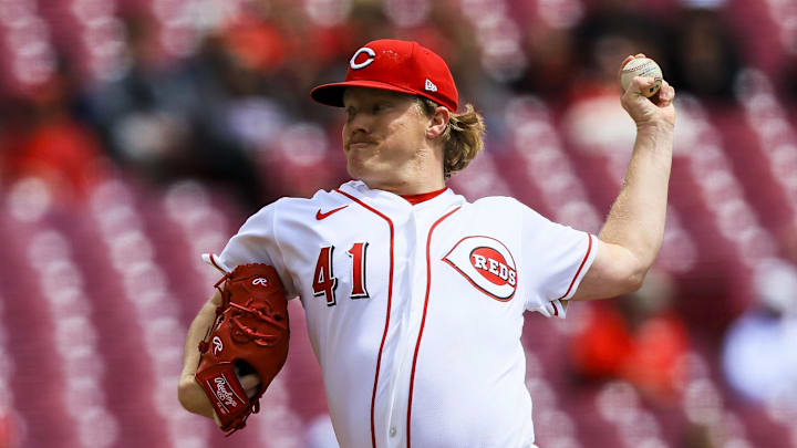 Cincinnati Reds starting pitcher Andrew Abbott (41) pitches