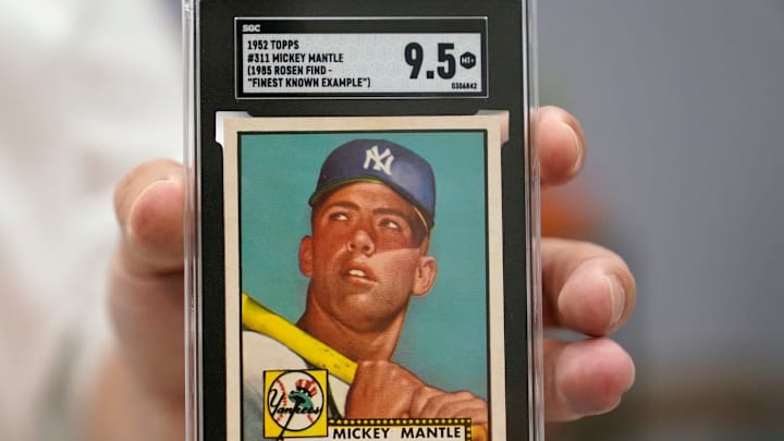1952 Topps Mickey Mantle SGC 9.5