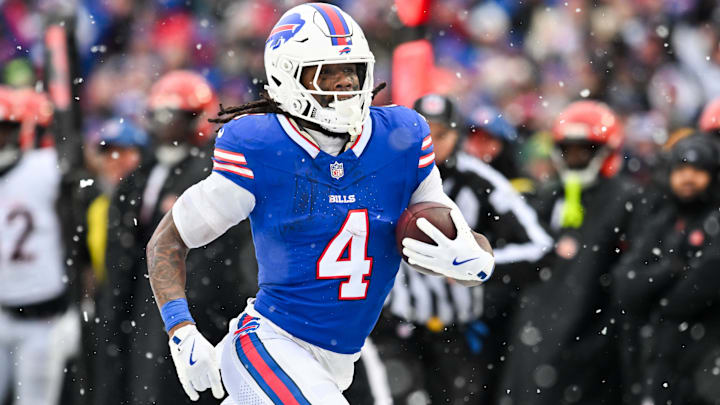 Buffalo Bills running back James Cook III runs with the ball in the third quarter against the Cincinnati Bengals.