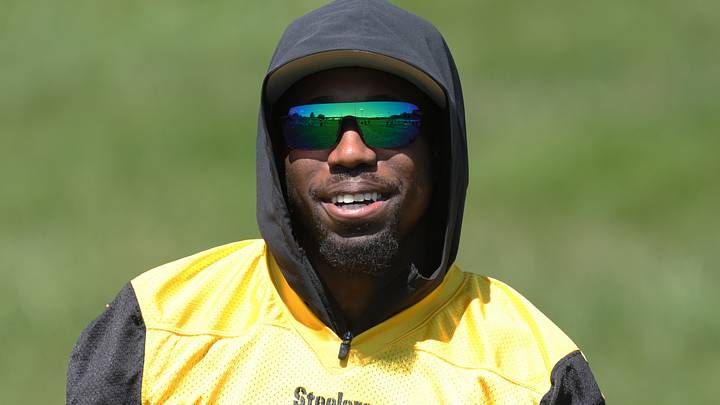 Jul 30, 2026; Latrobe, PA, USA; Pittsburgh Steelers cornerback Joey Porter Jr. (24) observes training camp drills at Saint Vincent College. Mandatory Credit: Charles LeClaire-Imagn Images Jul 30, 2026; Latrobe, PA, USA; Pittsburgh Steelers cornerback Joey Porter Jr. (24) observes training camp drills at Saint Vincent College. Mandatory Credit: Charles LeClaire-Imagn Images