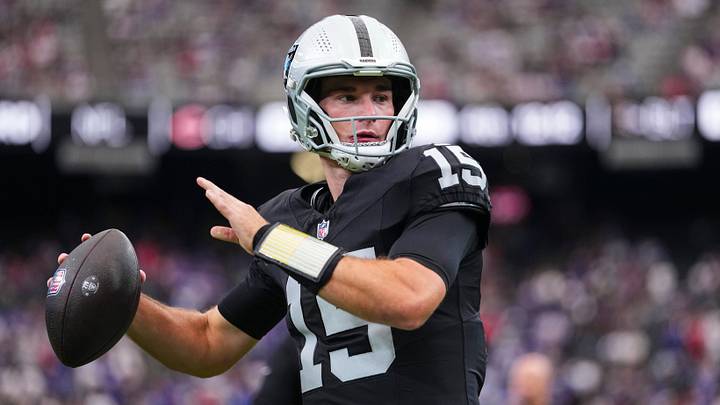 Las Vegas Raiders quarterback Fernando Mendoza