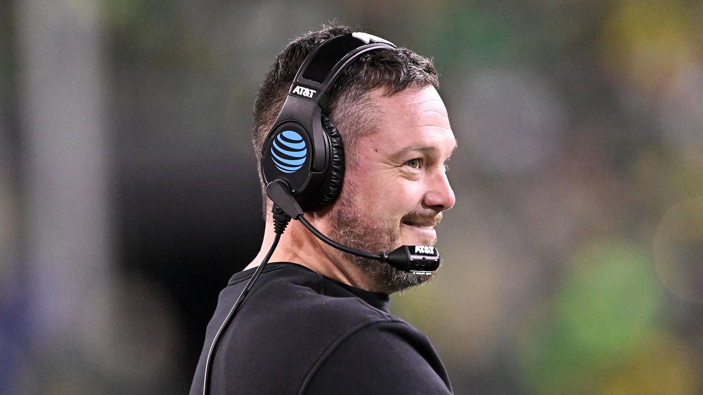 Oregon Ducks Targeting Promising Four-Star Quarterback Recruit