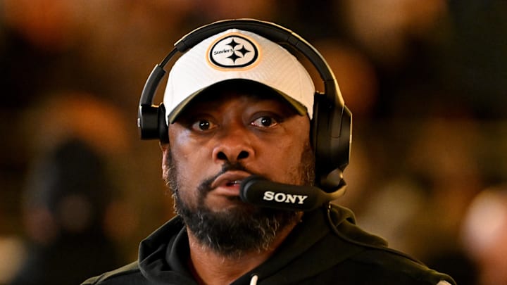 Pittsburgh Steelers head coach Mike Tomlin