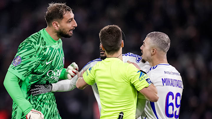 Donnarumma s'en est pris à Mikautadze
