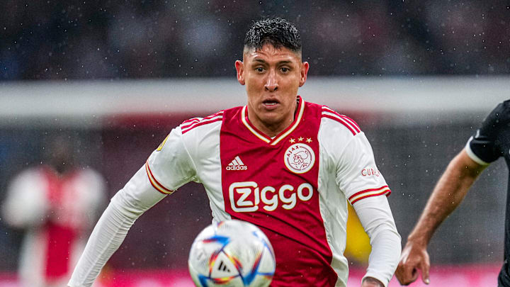 Edson Álvarez könnte sich in die Liste der teuersten Ajax-Abgänge einreihen. Edson Álvarez könnte sich in die Liste der teuersten Ajax-Abgänge einreihen.