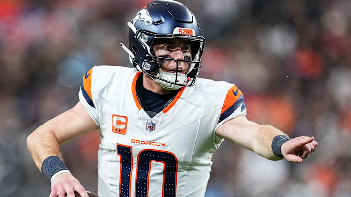 Denver Broncos v Las Vegas Raiders - NFL 2025