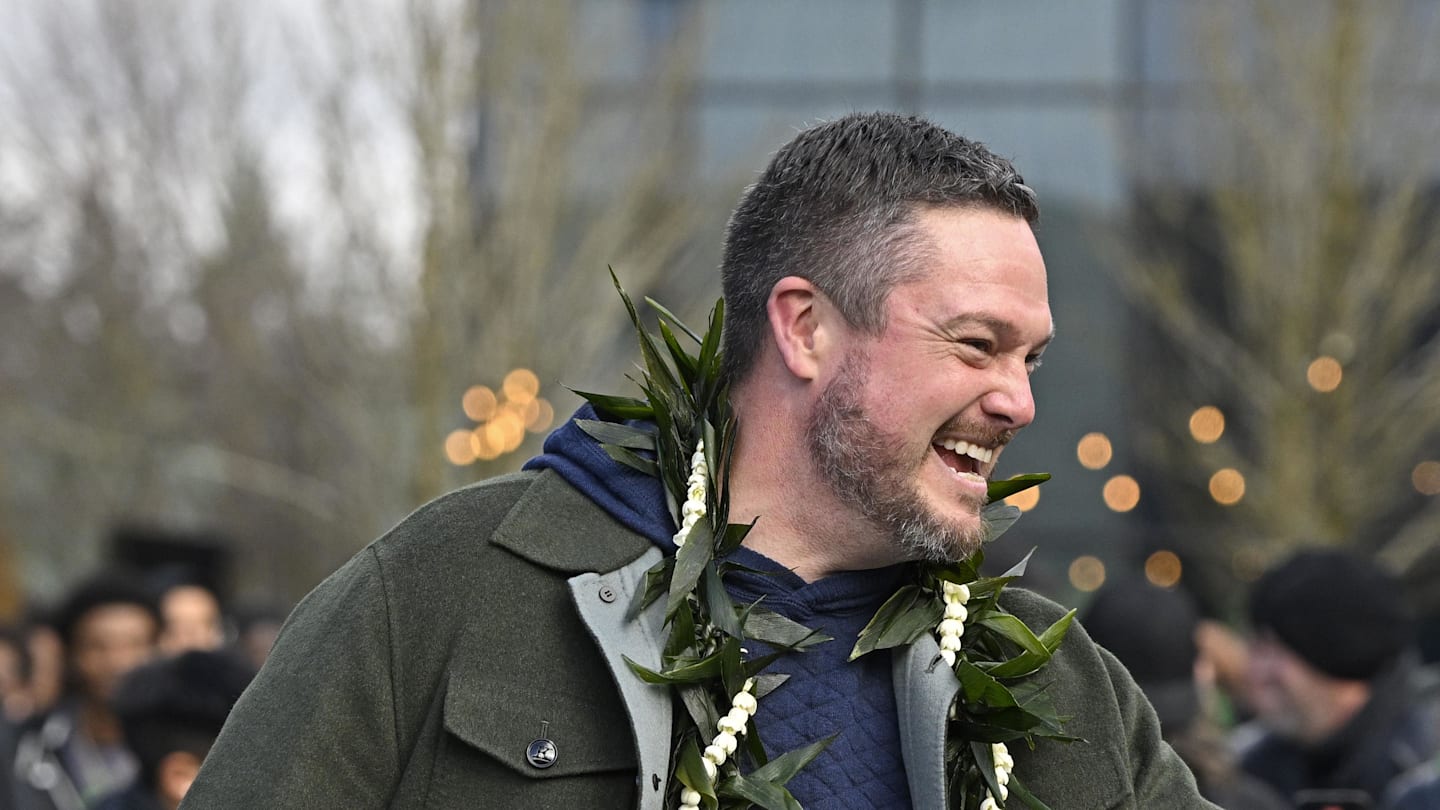 How To Watch Oregon Ducks' First Round CFP Matchup vs. James Madison