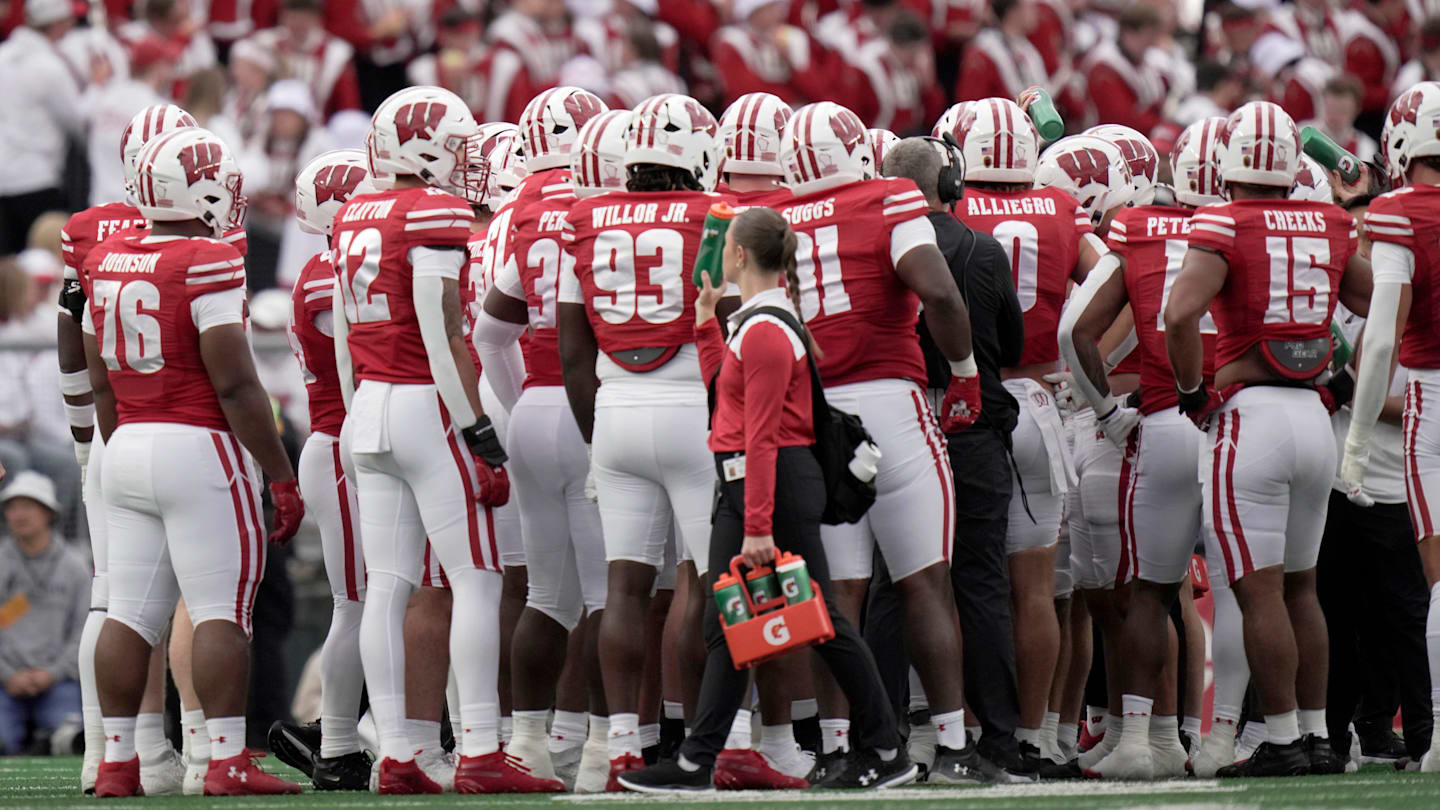 Wisconsin football extends three offers at Saturday's football practice