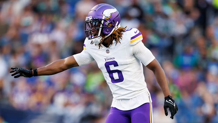 Minnesota Vikings safety Lewis Cine