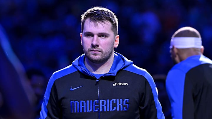 Dec 25, 2024; Dallas, Texas, USA; Dallas Mavericks guard Luka Doncic (77) before the game between the Dallas Mavericks and the Minnesota Timberwolves at the American Airlines Center. Mandatory Credit: Jerome Miron-Imagn Images Dec 25, 2024; Dallas, Texas, USA; Dallas Mavericks guard Luka Doncic (77) before the game between the Dallas Mavericks and the Minnesota Timberwolves at the American Airlines Center. Mandatory Credit: Jerome Miron-Imagn Images