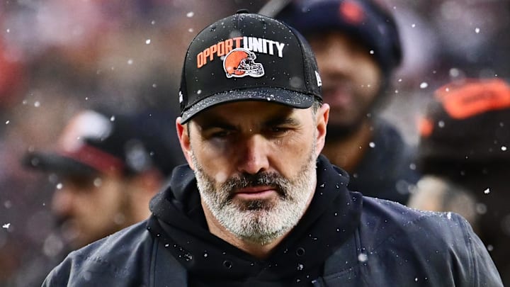 Cleveland Browns head coach Kevin Stefanski walks off the field at halftime of the game against the Tennessee Titans. Cleveland Browns head coach Kevin Stefanski walks off the field at halftime of the game against the Tennessee Titans.