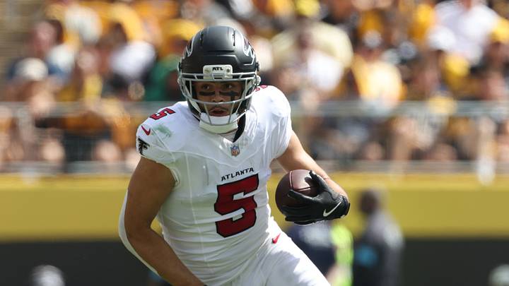Atlanta Falcons wide receiver Drake London Atlanta Falcons wide receiver Drake London