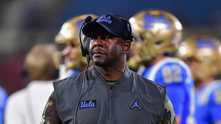 Nov 8, 2025; Pasadena, California, USA; UCLA Bruins interim head coach Tim Skipper during the first half at the Rose Bowl. Mandatory Credit: Gary A. Vasquez-Imagn Images