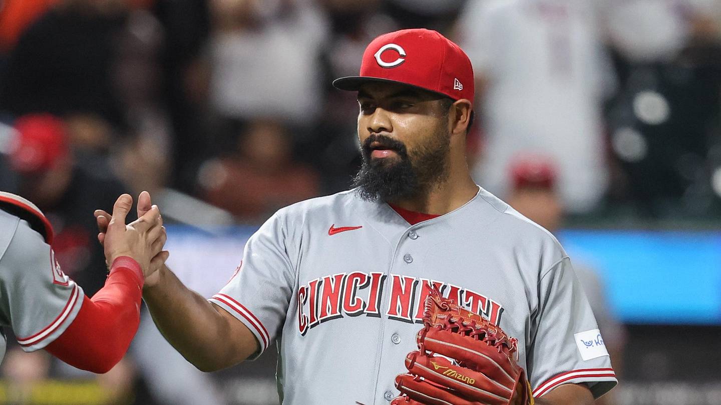 Tony Santillan's Struggles Continue as Reds Fall to Royals in Series Finale