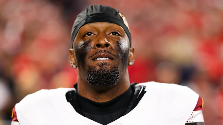 Washington Commanders cornerback Trey Amos