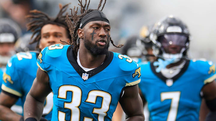 Jacksonville Jaguars linebacker Devin Lloyd (33) runs on the field before an NFL football matchup Sunday, Dec. 15, 2024 at EverBank Stadium in Jacksonville, Fla. [Corey Perrine/Florida Times-Union]