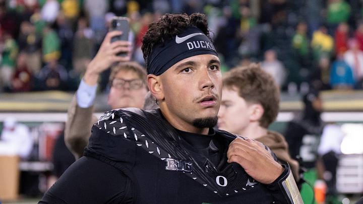Oregon quarterback Dylan Raiola Oregon quarterback Dylan Raiola