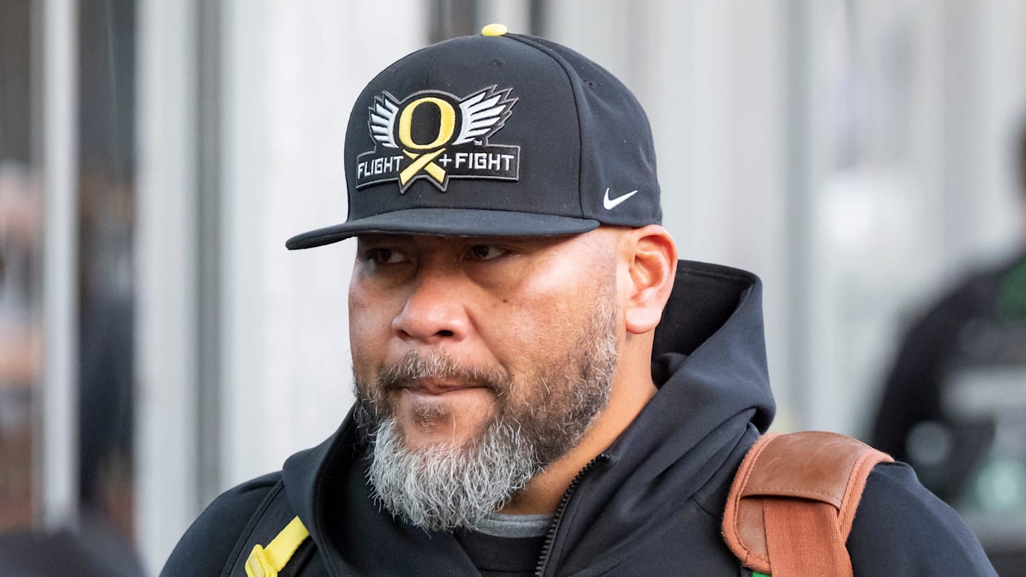 Defensive Line Coach Tony Tuioti Breaks Down Oregon Ducks Draft Decisions