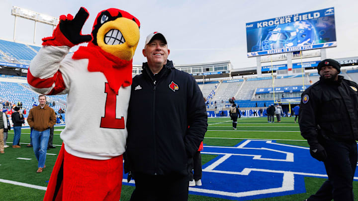 Louisville Cardinals head coach Jeff Brohm