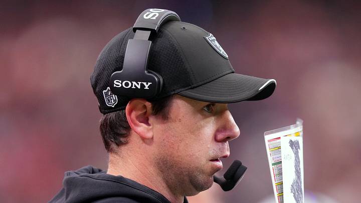 Oct 4, 2026; Paradise, Nevada, USA; Las Vegas Raiders head coach Klint Kubiak watches game play against the Kansas City Chiefs during the third quarter at Allegiant Stadium. Mandatory Credit: Joe Camporeale-Imagn Images Oct 4, 2026; Paradise, Nevada, USA; Las Vegas Raiders head coach Klint Kubiak watches game play against the Kansas City Chiefs during the third quarter at Allegiant Stadium. Mandatory Credit: Joe Camporeale-Imagn Images