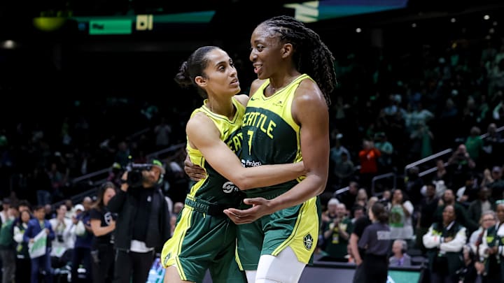 Phoenix Mercury v Seattle Storm