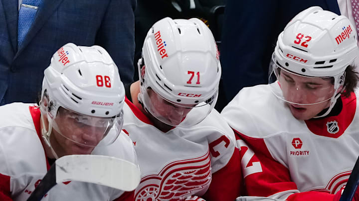 Detroit Red Wings v Vancouver Canucks