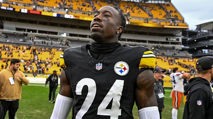 Oct 12, 2025; Pittsburgh, Pennsylvania, USA; Pittsburgh Steelers cornerback Joey Porter Jr. (24) after the game at Acrisure Stadium. Mandatory Credit: Barry Reeger-Imagn Images Oct 12, 2025; Pittsburgh, Pennsylvania, USA; Pittsburgh Steelers cornerback Joey Porter Jr. (24) after the game at Acrisure Stadium. Mandatory Credit: Barry Reeger-Imagn Images