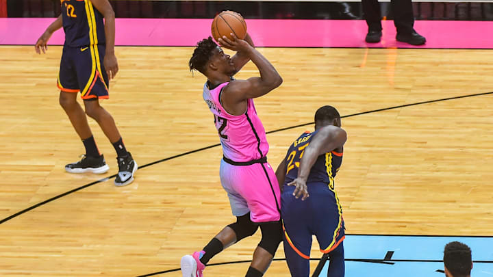 Jimmy Butler está en el radar de los Warriors 