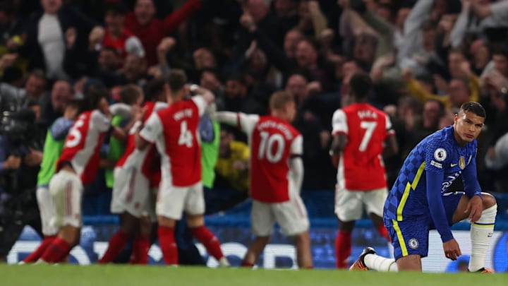 Nketiah foi o homem do jogo na casa do Chelsea