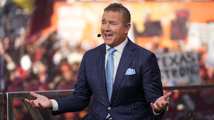 College GameDay makes its predictions for college football's most important Week 8 games today.