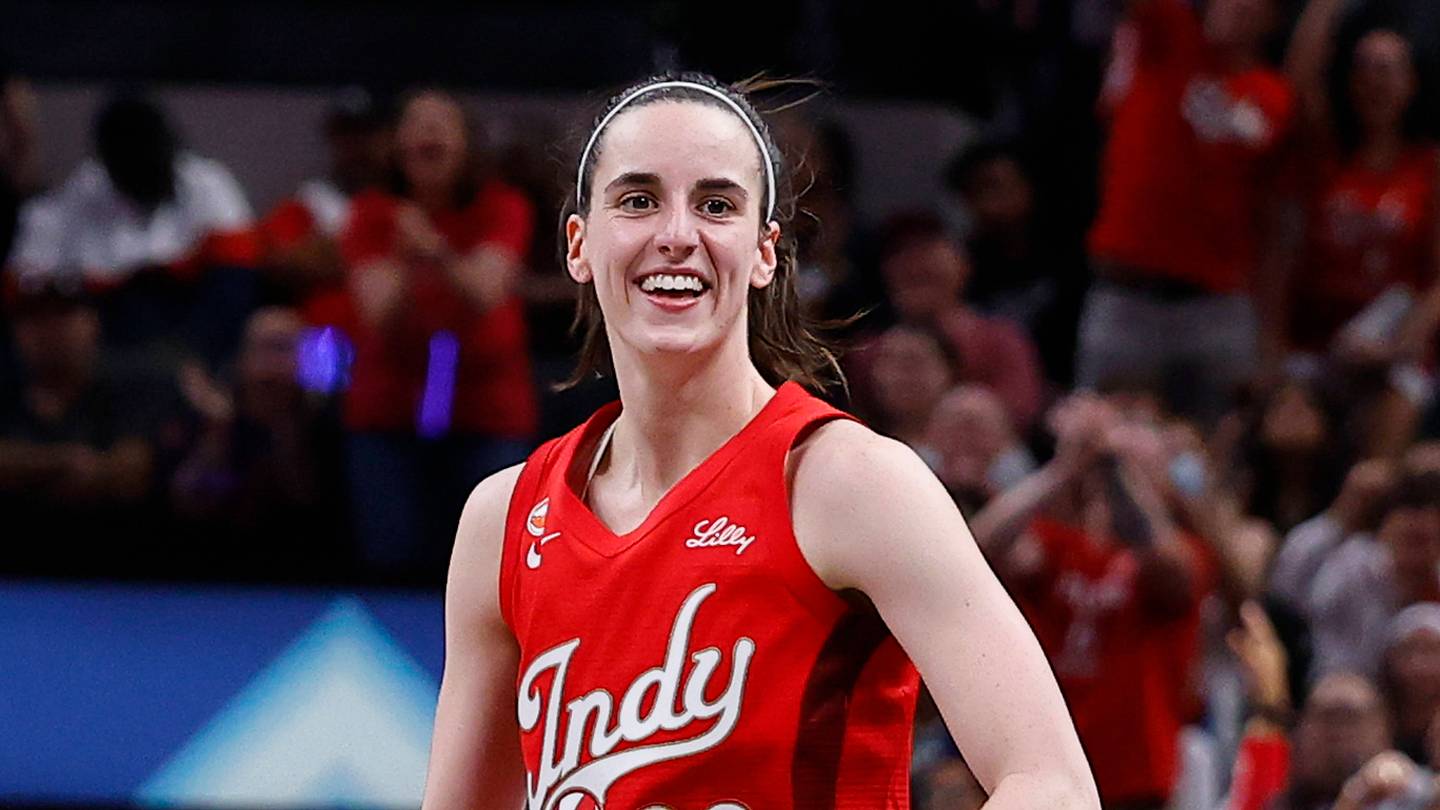 Caitlin Clark's Face Says It All After Angel Reese's Crucial Missed Layup