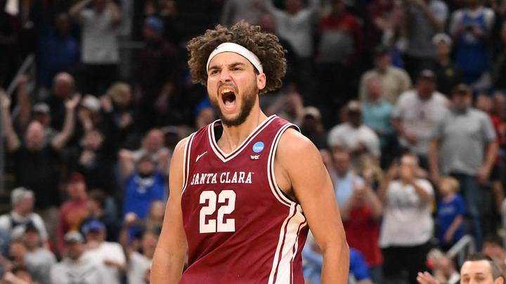 Mar 20, 2026; St. Louis, MO, USA; Santa Clara Broncos forward Allen Graves (22) reacts after making a basket against Kentucky Wildcats center Malachi Moreno (24) during the second half of a first round game of the men's 2026 NCAA Tournament at Enterprise Center.  Mandatory Credit: Jeff Curry-Imagn Images