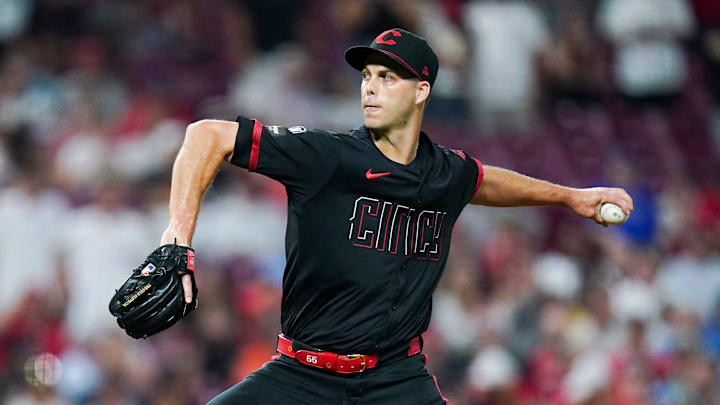 Cincinnati Reds pitcher Taylor Rogers