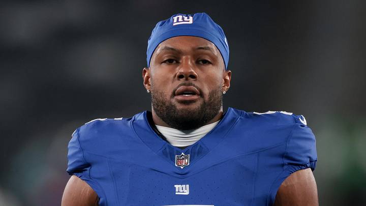 New York Giants linebacker Kayvon Thibodeaux (5) looks on