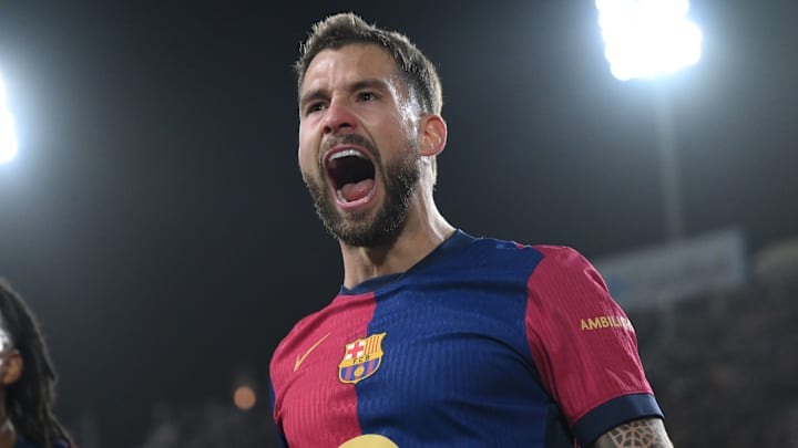 Inigo Martinez will be staying at Barcelona for another year