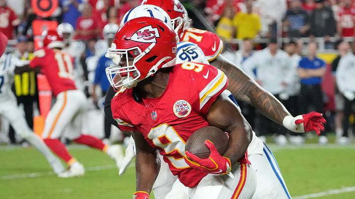 Kansas City Chiefs running back Kenneth Walker III (9) Kansas City Chiefs running back Kenneth Walker III (9)