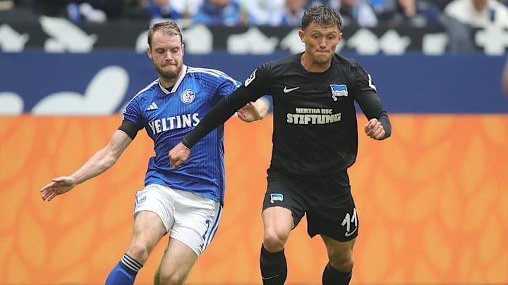 Thomas Ouwejan (l.) im Duell mit Fabian Reese