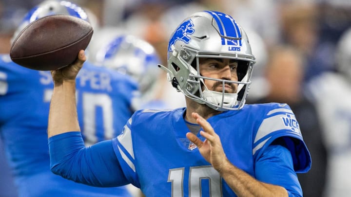 Former Detroit Lions quarterback David Blough (10) drops back to pass in the first quarter against the Indianapolis Colts 