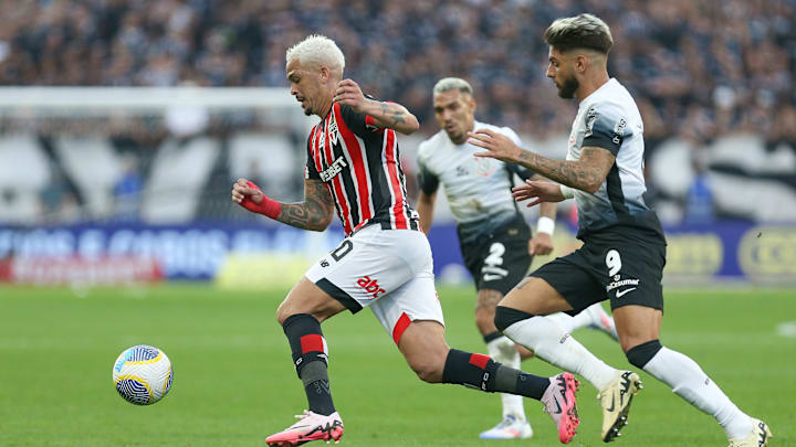 São Paulo e Corinthians vivem momentos irregulares na temporada