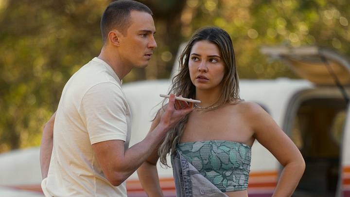 Outer Banks. (L to R) Drew Starkey as Rafe, Madelyn Cline as Sarah Cameron in episode 508 of Outer Banks Outer Banks. (L to R) Drew Starkey as Rafe, Madelyn Cline as Sarah Cameron in episode 508 of Outer Banks